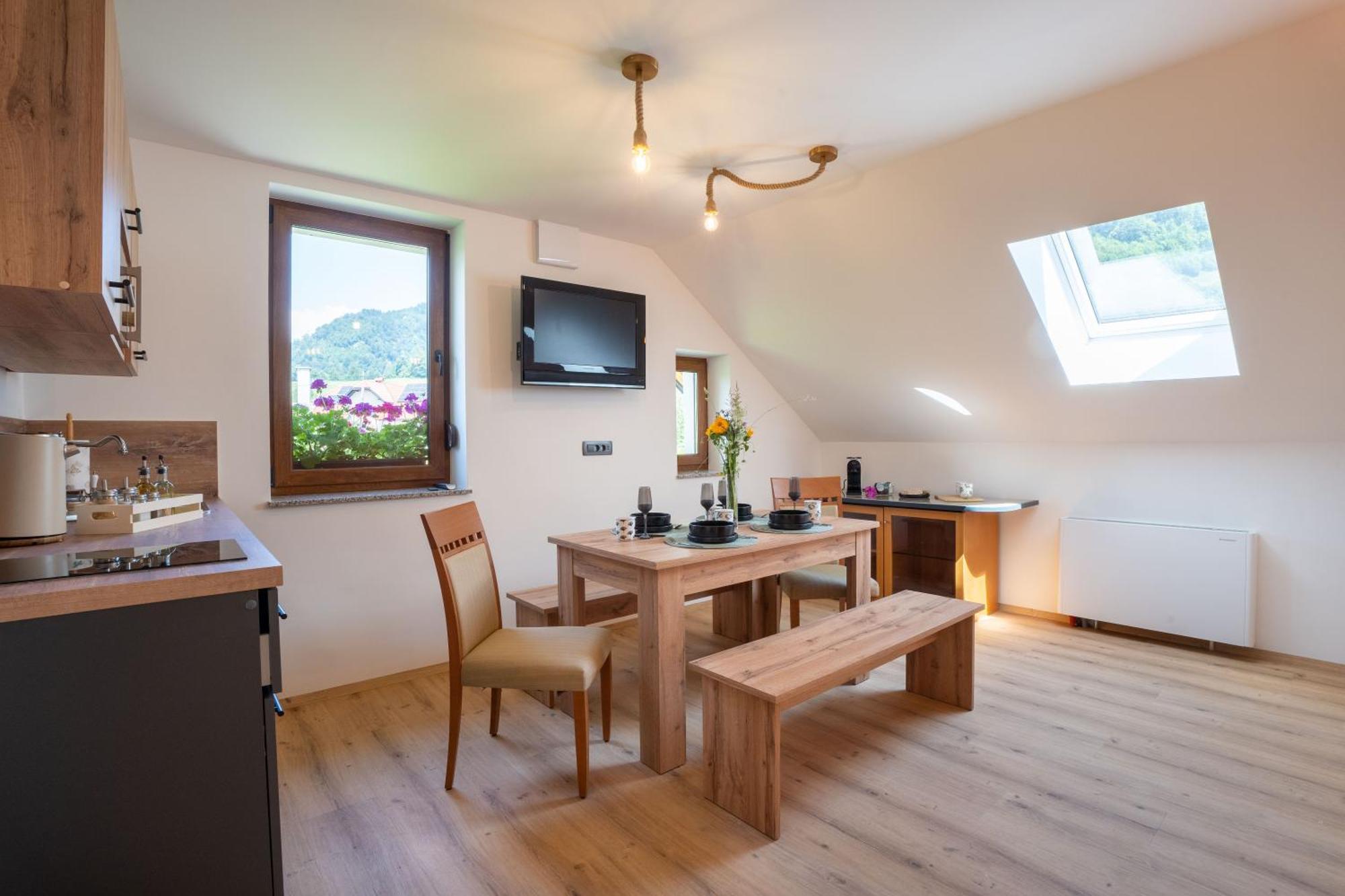 Aparthotel Hom At Vintgar Zgornje Gorje Cameră foto